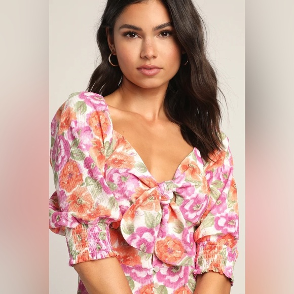 Lush Pink and Orange Floral Font-Tie Romper with Puff Sleeves Small - Picture 3 of 12
